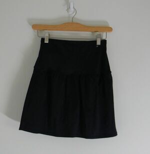 Leilani Black Swim Skirt Tummy Thinner Modest Size 6  NWOT